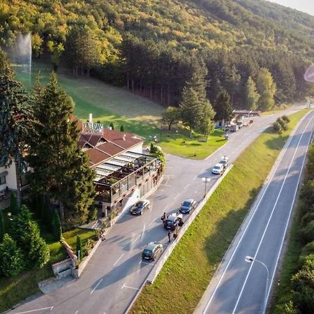 Hotel Happy Dimitrovgrad Eksteriør billede